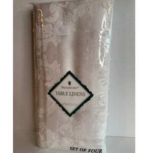 NWT Waterford Table Linens Mirabella Pearl Napkins Set of 4 Damask‎ Floral